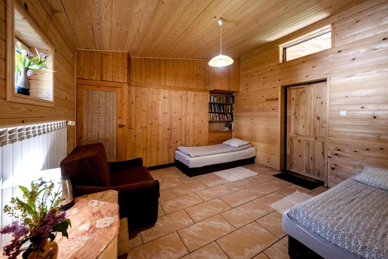 Zagroda Chryszczata Smolnik  Extérieur photo